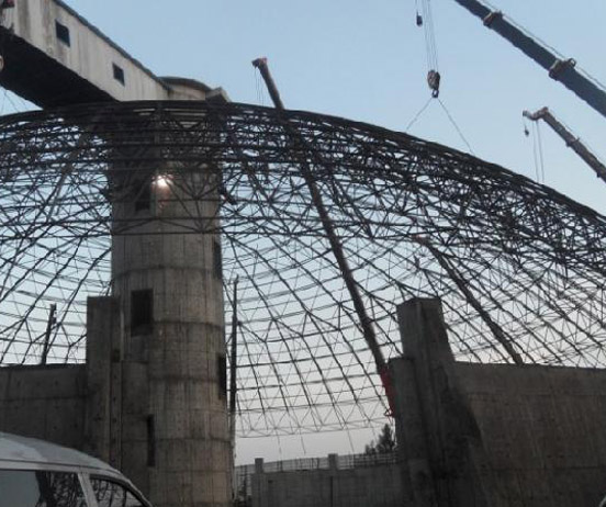 灌南网架分条或分块安装法