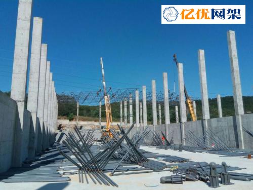 灌南料棚网架设计